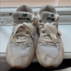 New Balance Women' White Sneakers